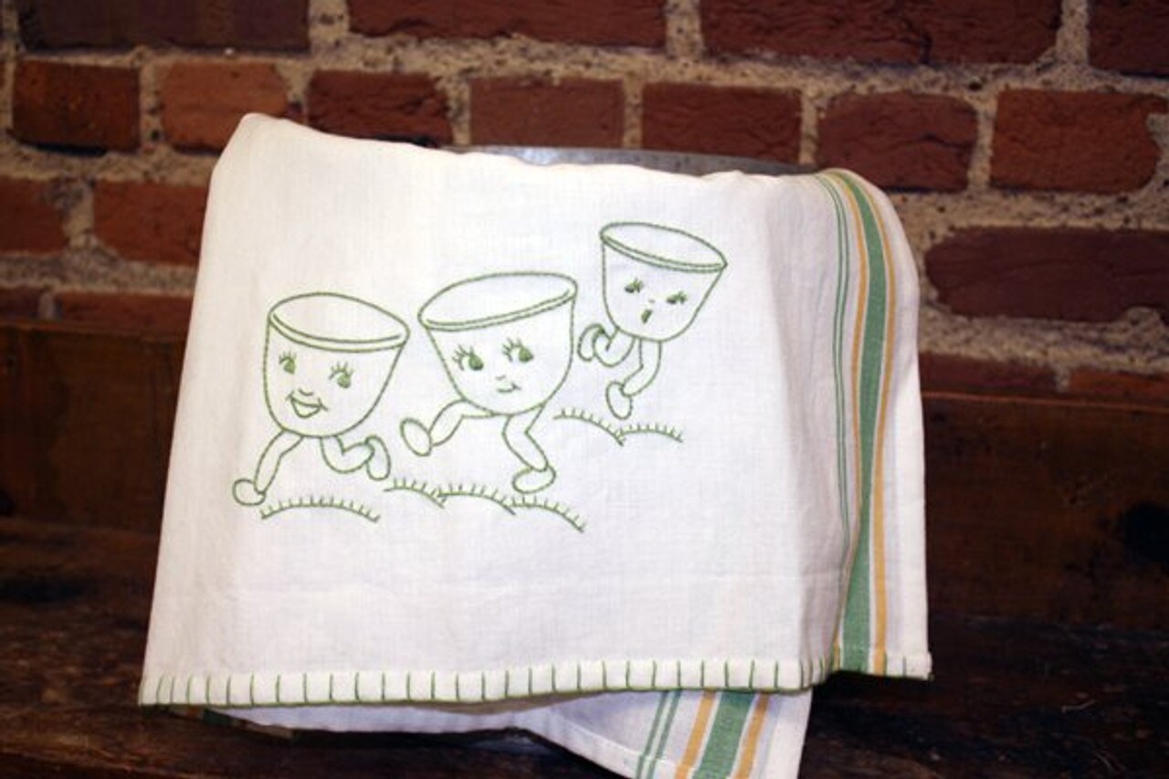 Aunt Martha's Animated Dish Motifs 3528 embroidery iron on pattern - Image 4