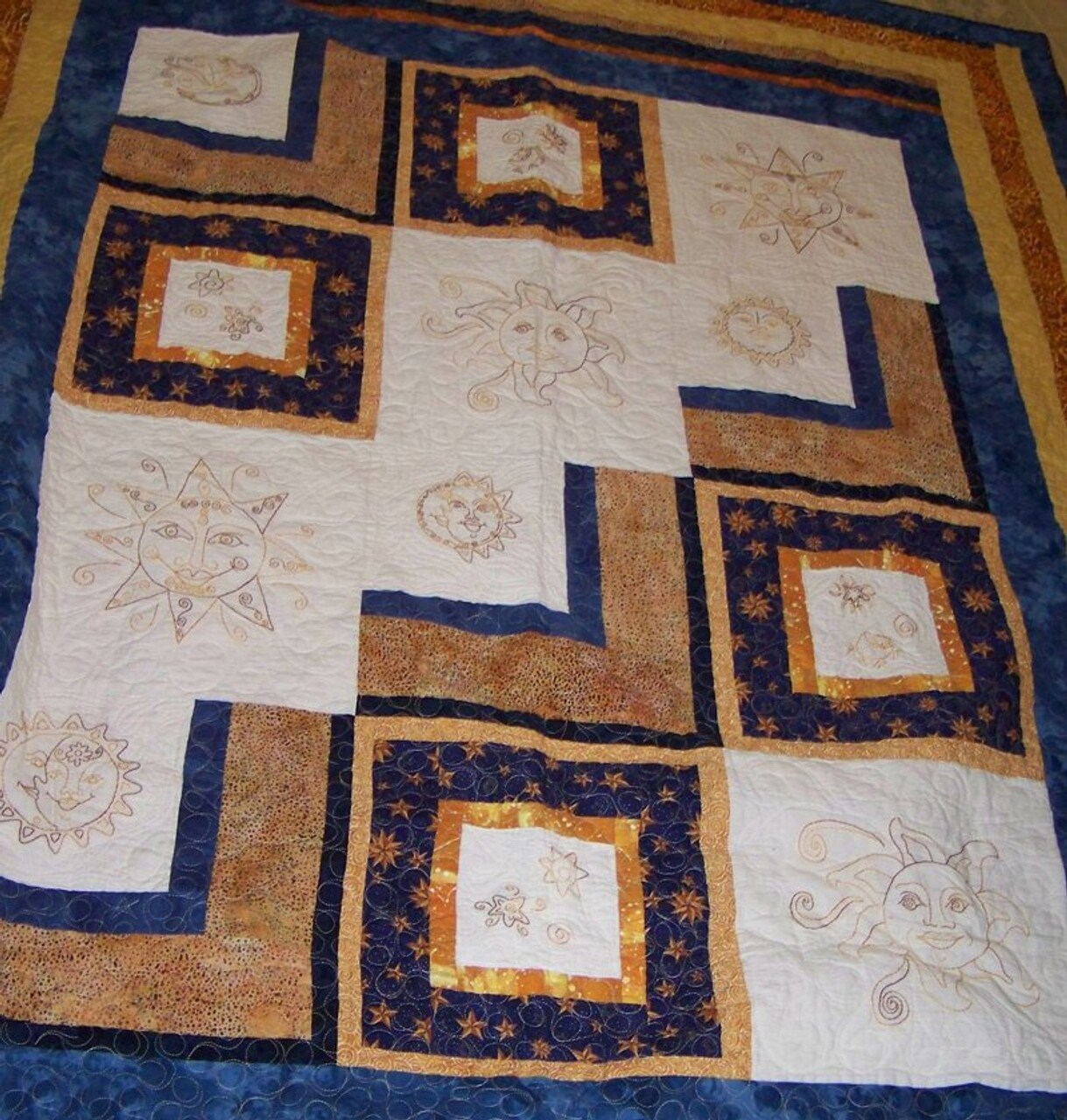 Aunt Martha's Sol y Luna 3947 - Image 4